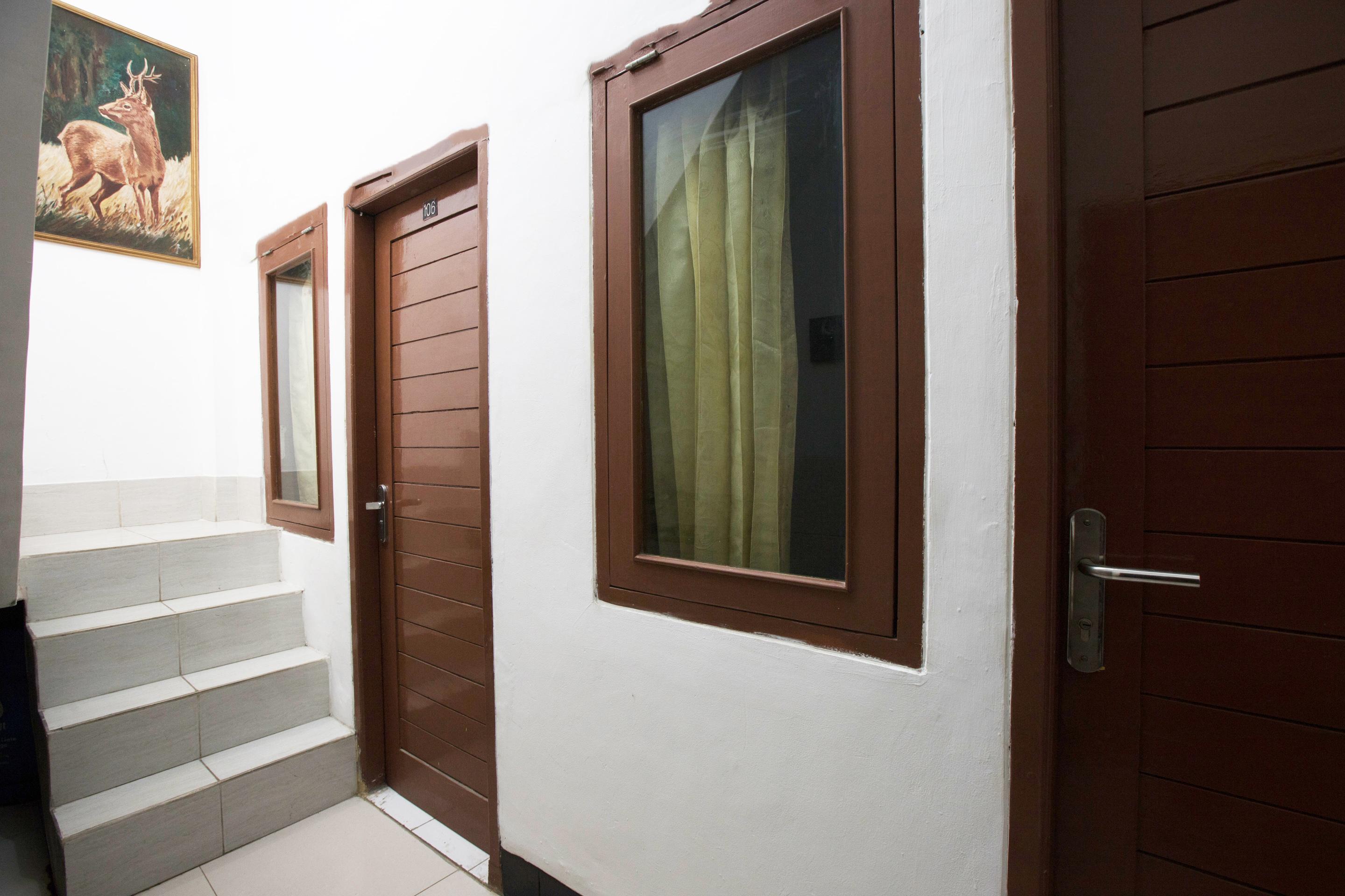 Super Oyo 1487 Residence Khoe Jakarta Exterior foto